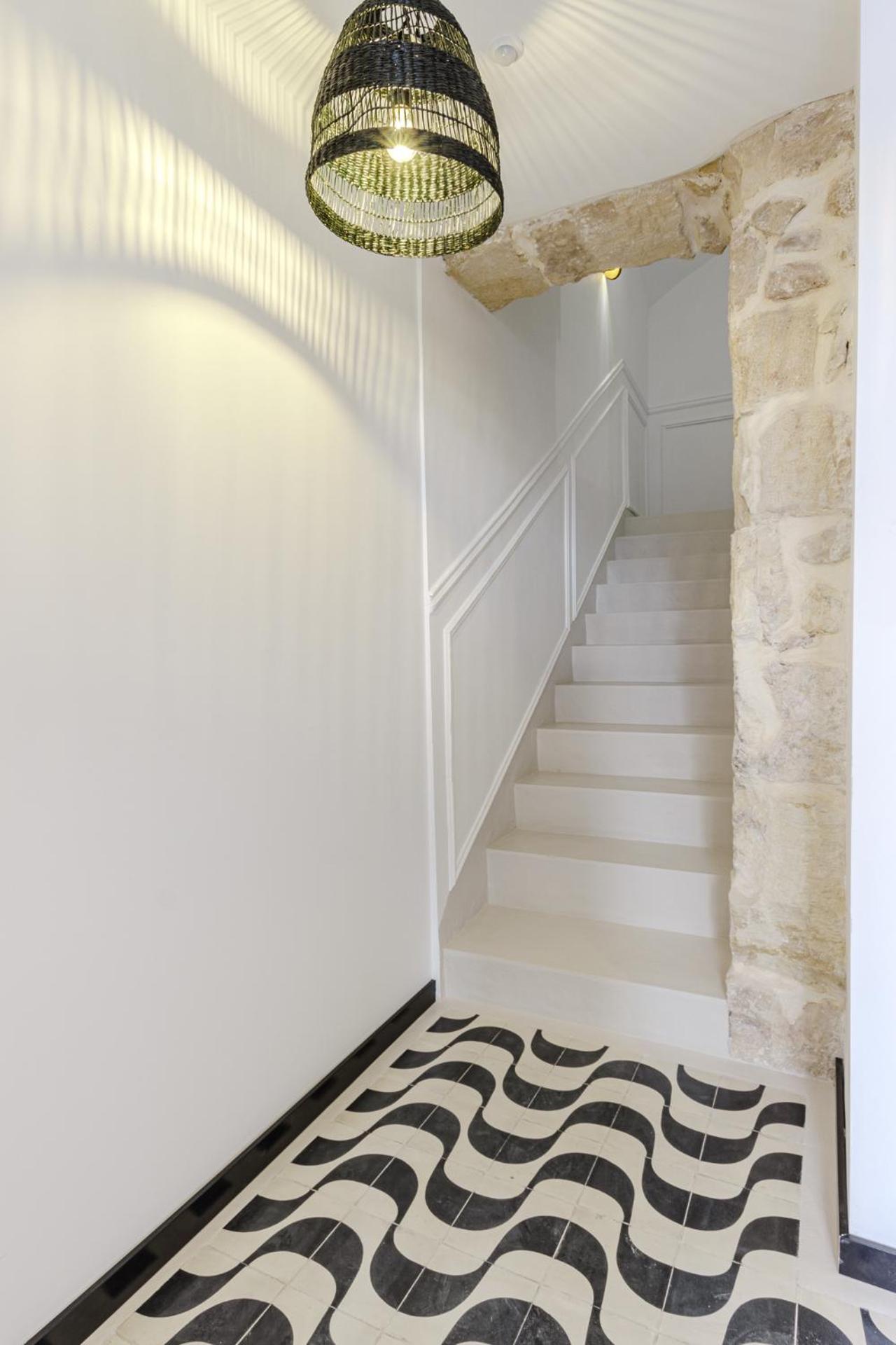 Refined And Practical Studio In Historic Center Of Alicante Exterior photo