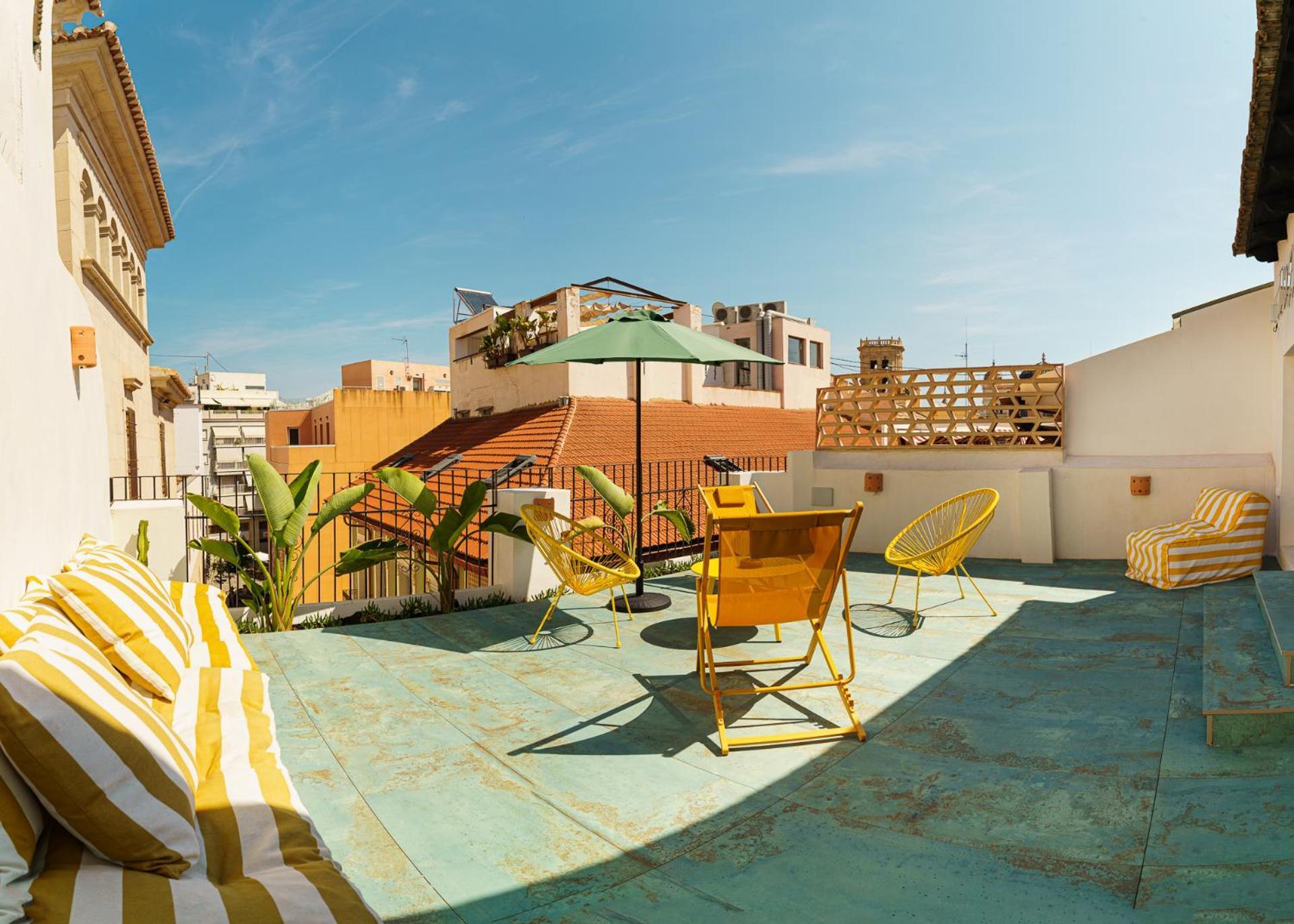 Refined And Practical Studio In Historic Center Of Alicante Exterior photo